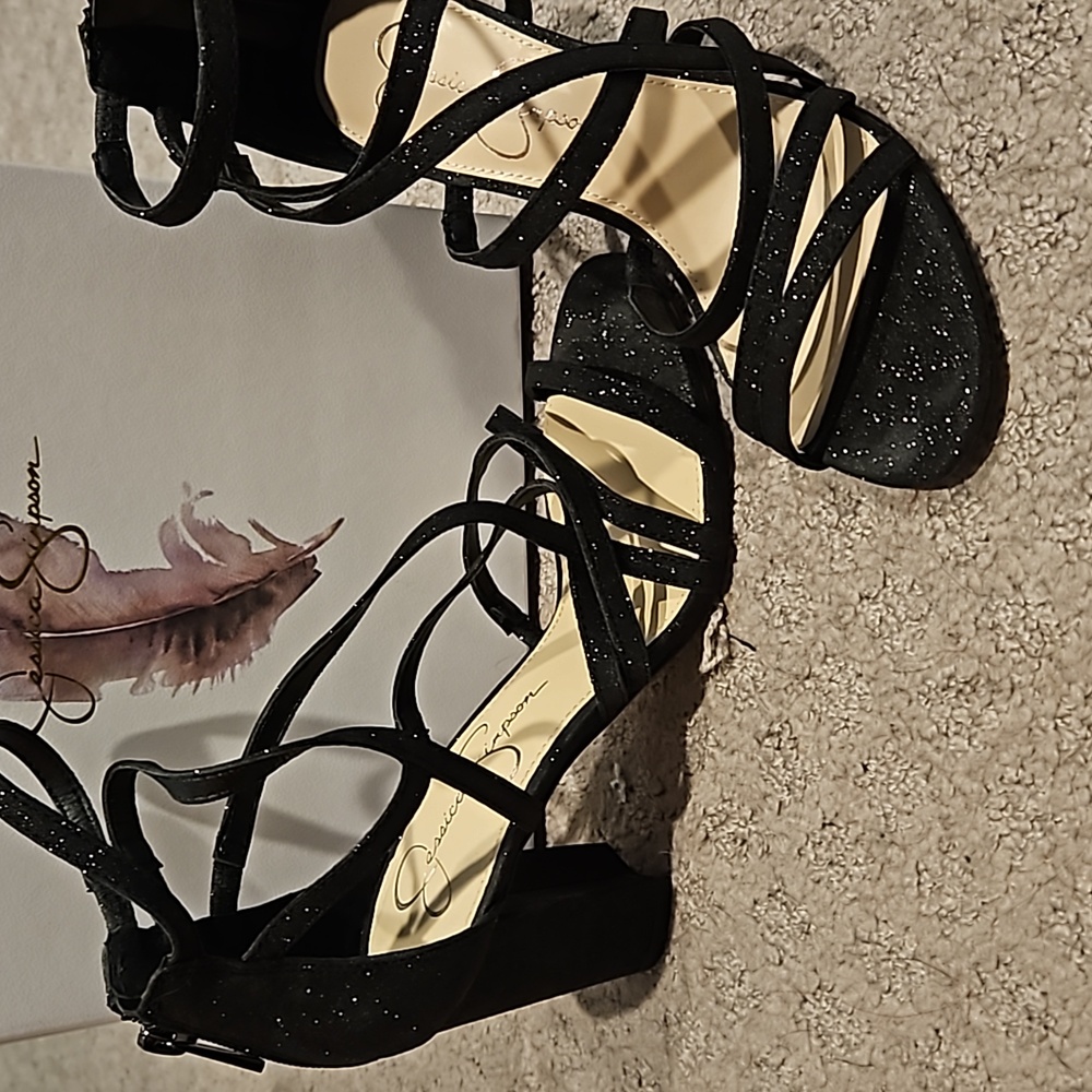 Jessica simpson black strappy evening shoes 6.5